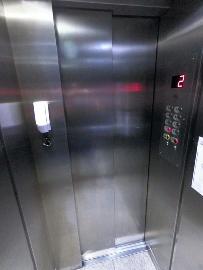 Sala Living Em Predio Familiar Na Av Da Praia Santos  Luaran gambar